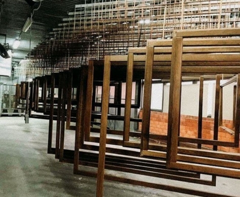 Деревянные окна.